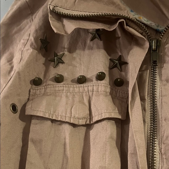 Iris Tan Jacket Size Medium - Picture 3 of 7